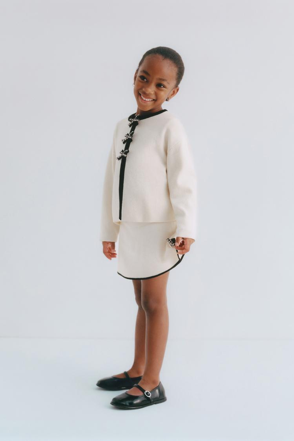 ZARA ТРИКОТАЖНАЯ ЮБКА С КОНТРАСТНЫМИ БАНТАМИ, ЭКРЮ