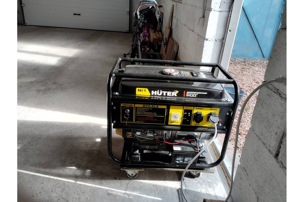 Электрогенератор Huter DY6,5LX 64/1/75
