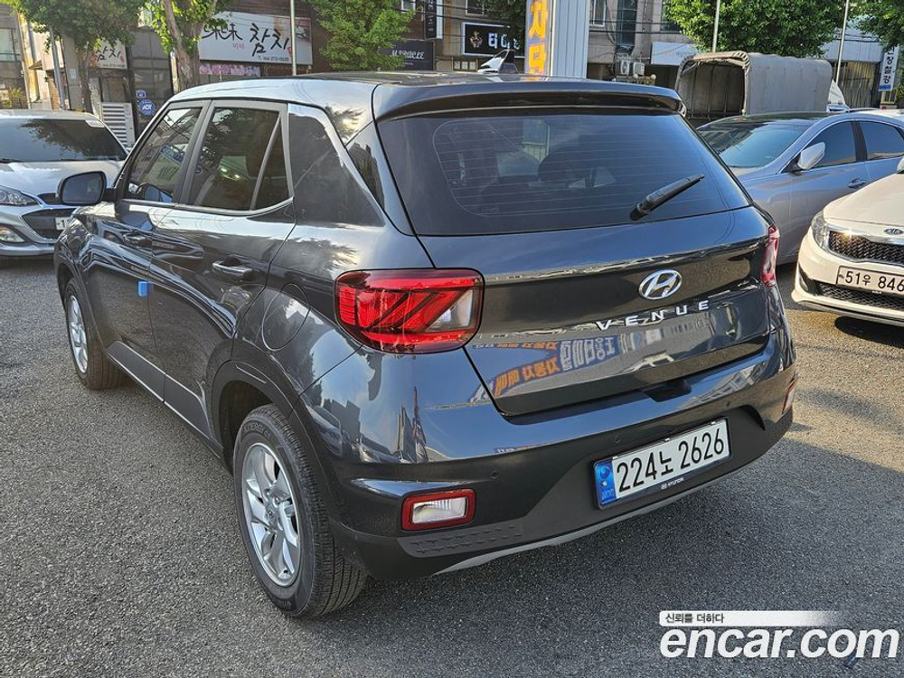Hyundai Venue 1.6 Modern Plus (11.2021)