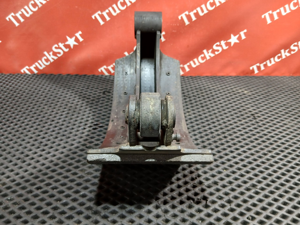 Колодка барабанного тормоза передняя 2023г.