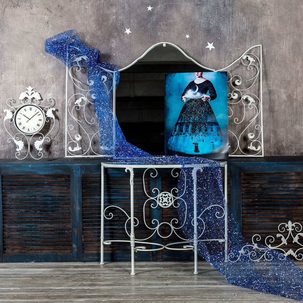 Настенное зеркало Монтанер Объект мечты