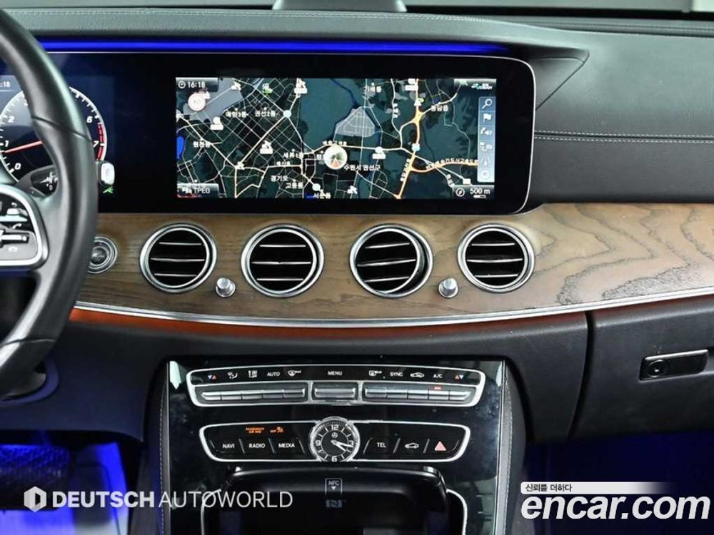 Mercedes-Benz E-Class W213 E300 4MATIC Exclusive (09.2020)