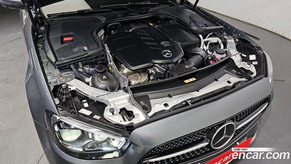 Mercedes-Benz E-Class W213 E220d 4MATIC AMG Line (08.2023)