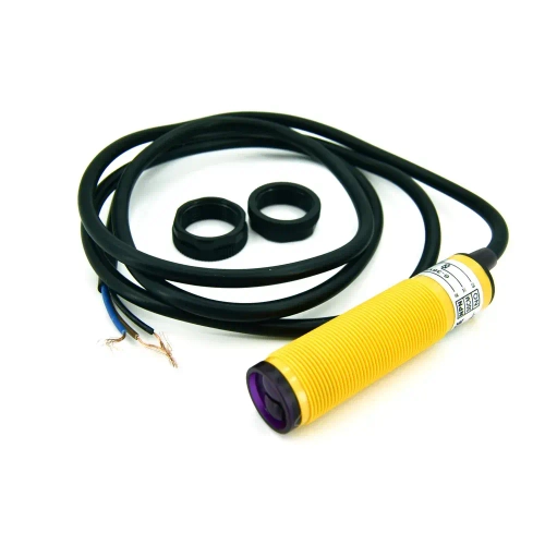 Оптический датчик М18, дистанция 300мм NPN NO (E3F-DS30C4)