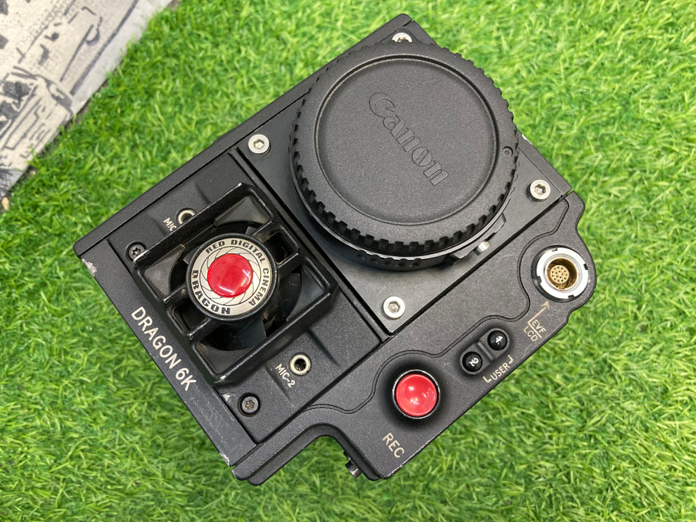 RED Epic Dragon 6 Canon EF