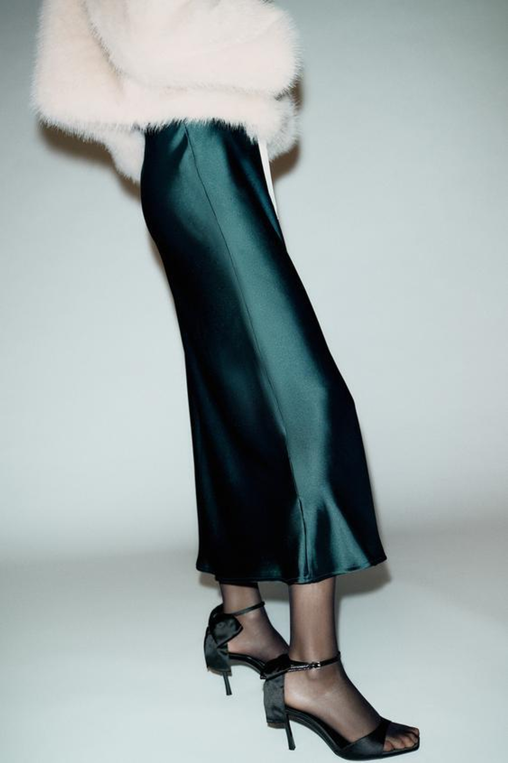 ZARA АТЛАСНАЯ ЮБКА МИДИ, УТИНО-ЗЕЛЕНЫЙ