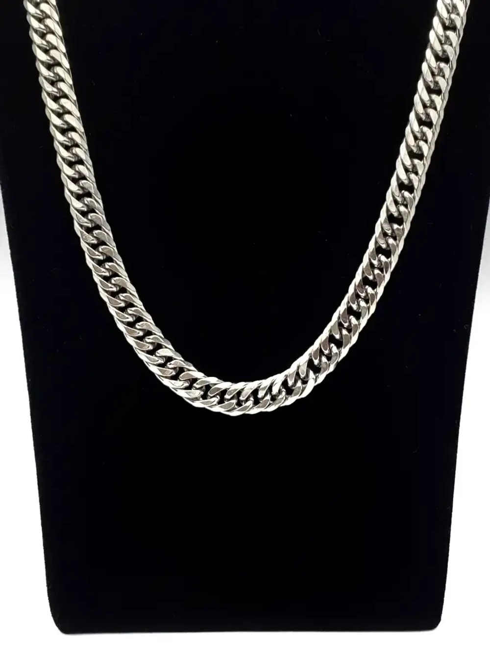 Массивная цепочка толстого плетения из стали