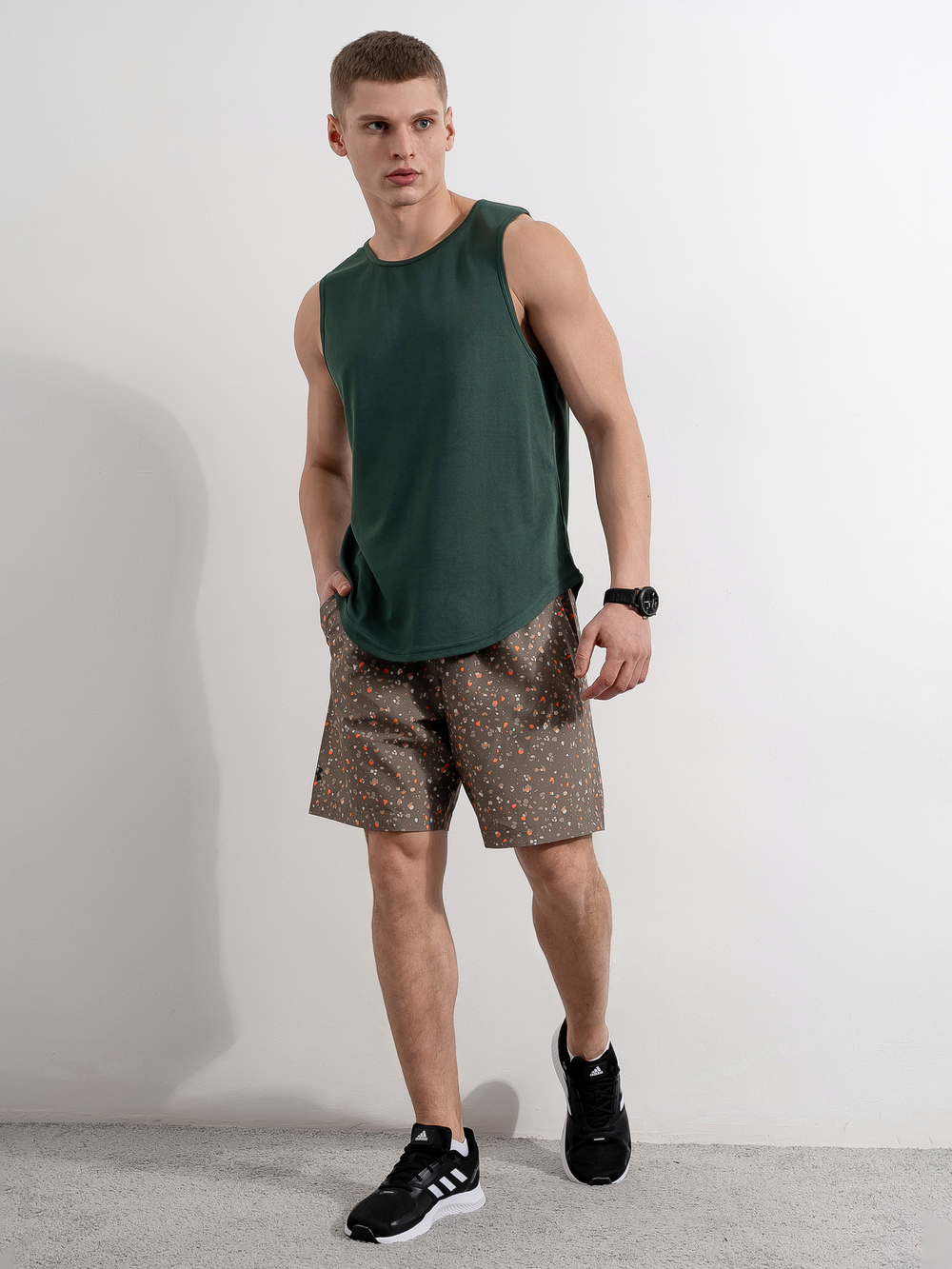 Шорты Under Armour Adapt Woven Shorts 1361436-361