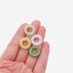 Бублик из зеленого нефрита (имитация), 15,5мм