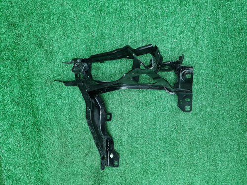 Кронштейн фары левый BMW X5 G05 (2018-н.в.)