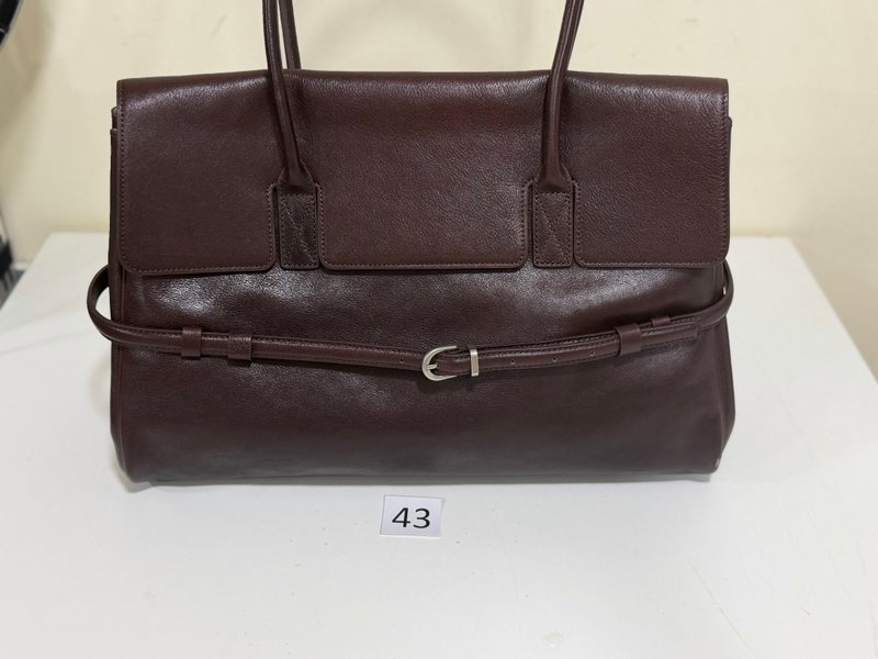 MUSE кофе-черри - маленькие царапины 43