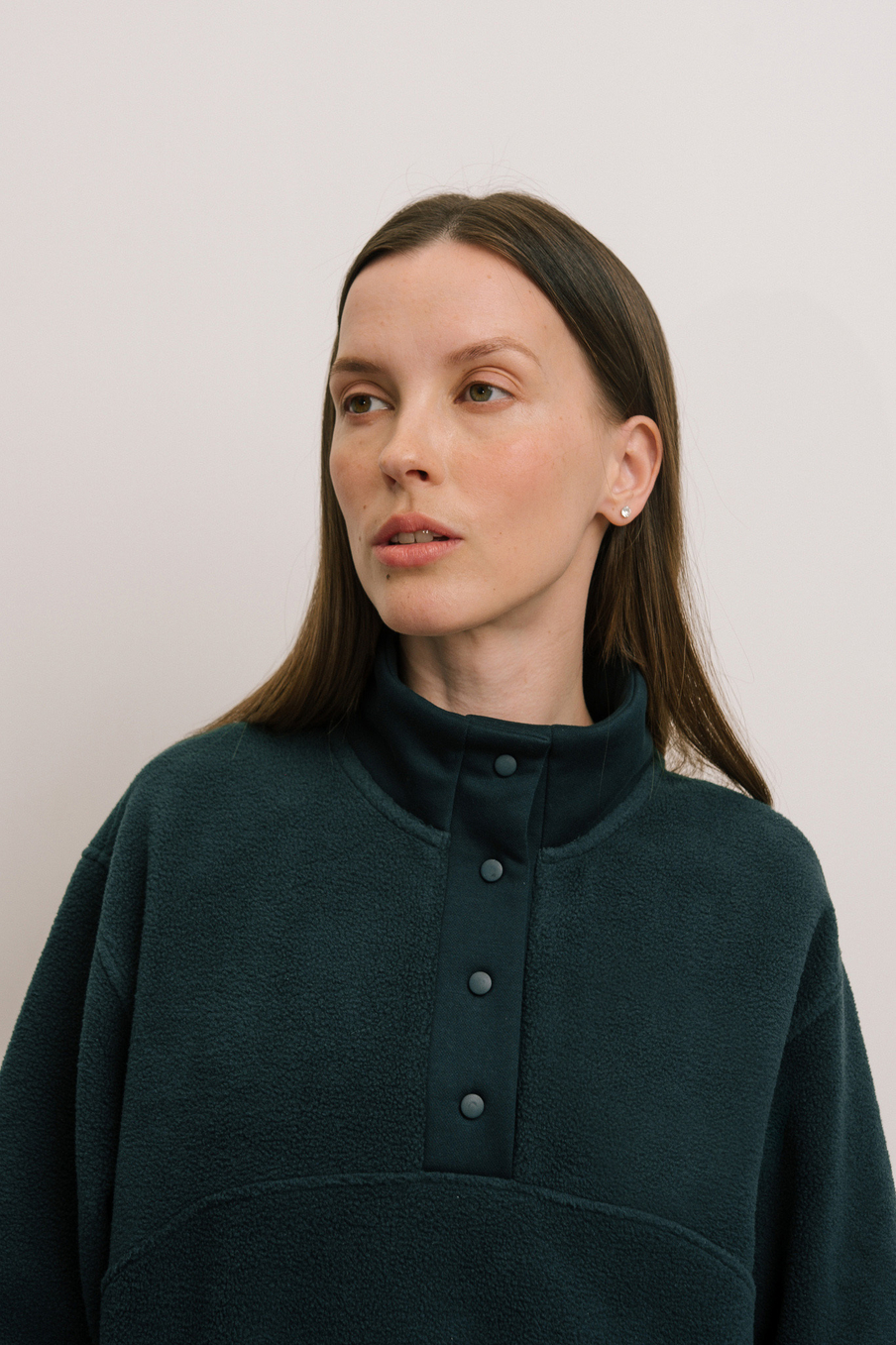 Свитшот с воротником на кнопках из футера барашек в 2 цветах