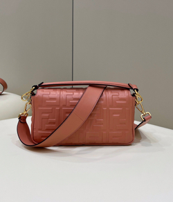 Fendi Baguette 27 cm