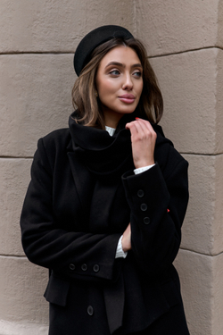 Таблетка в черном цвете