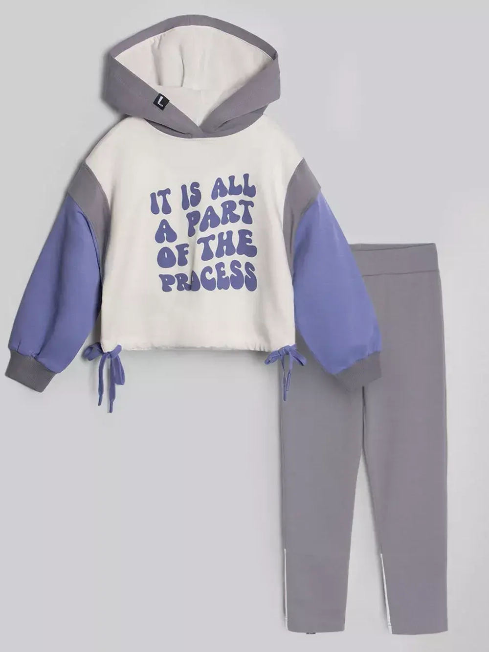 Спортивный костюм для девочки серый