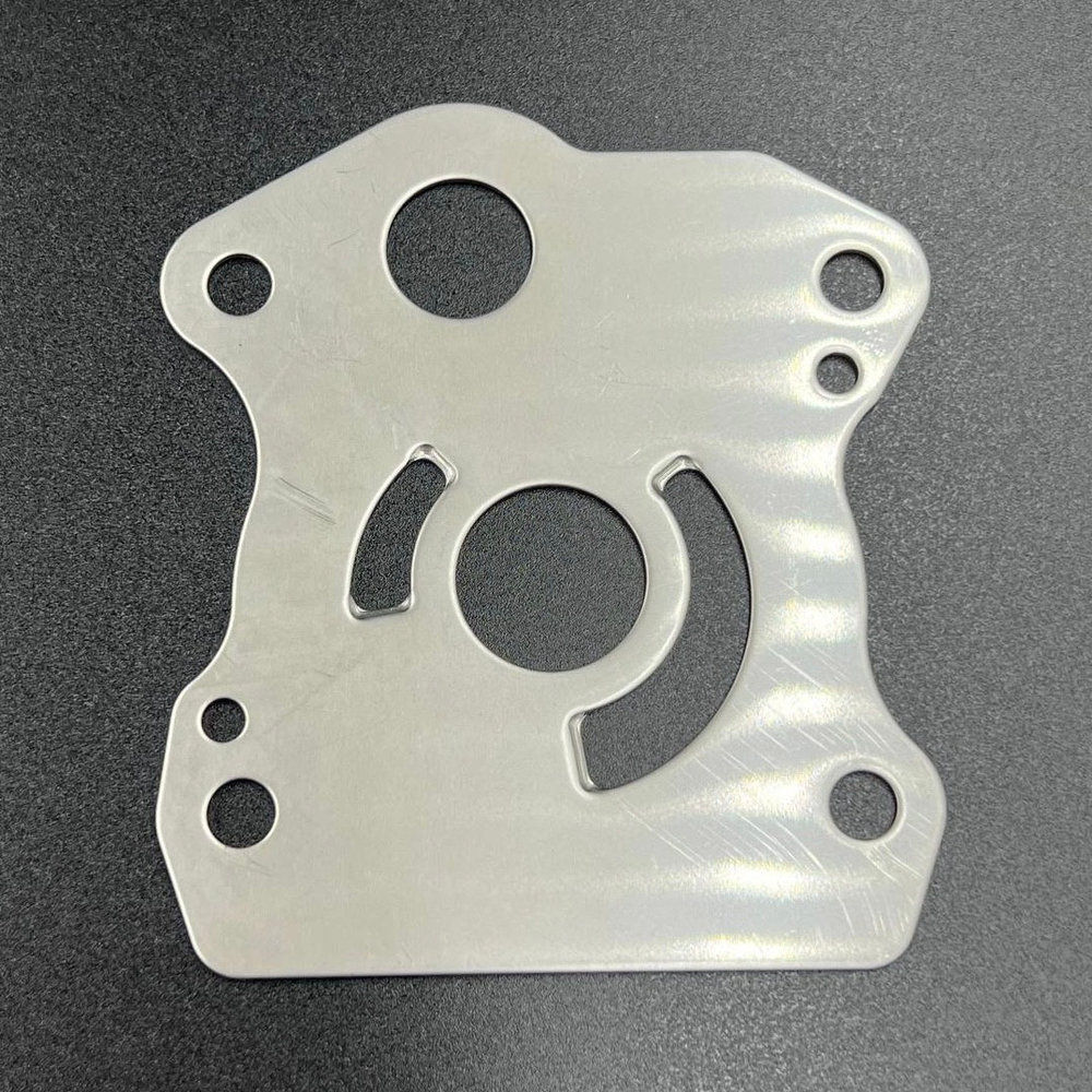 Пластина помпы охлаждения Honda BF20-30(PREMARINE)