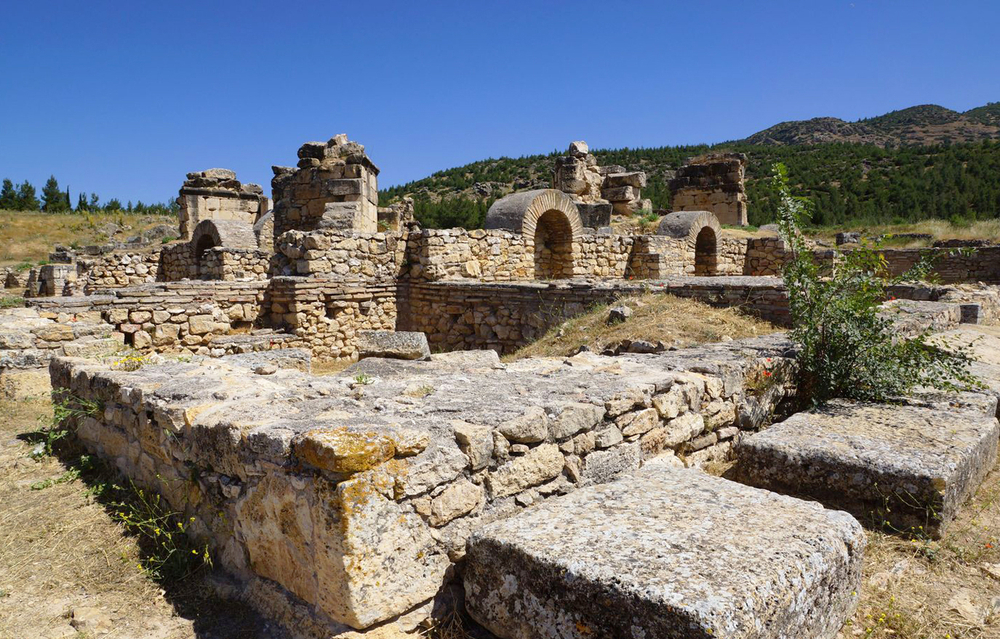 Травертины Памуккале и Античный город Иераполис