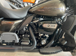 Ultra Limited, Harley-Davidson (FLHTK), 2020 "River Rock Gray / Vivid Black, Black Finish"