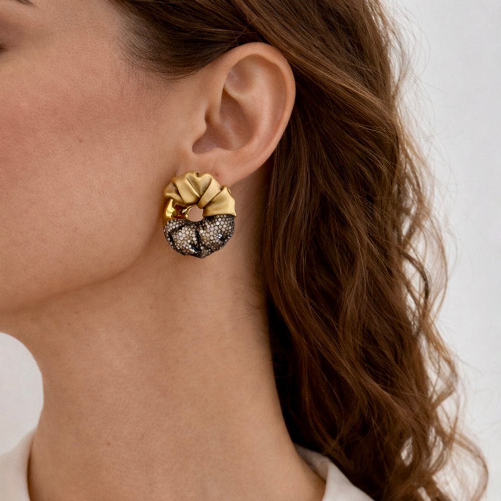 Серьги с Белыми, Черными и Шампань Бриллиантами и сапфирами, E0132-3/1