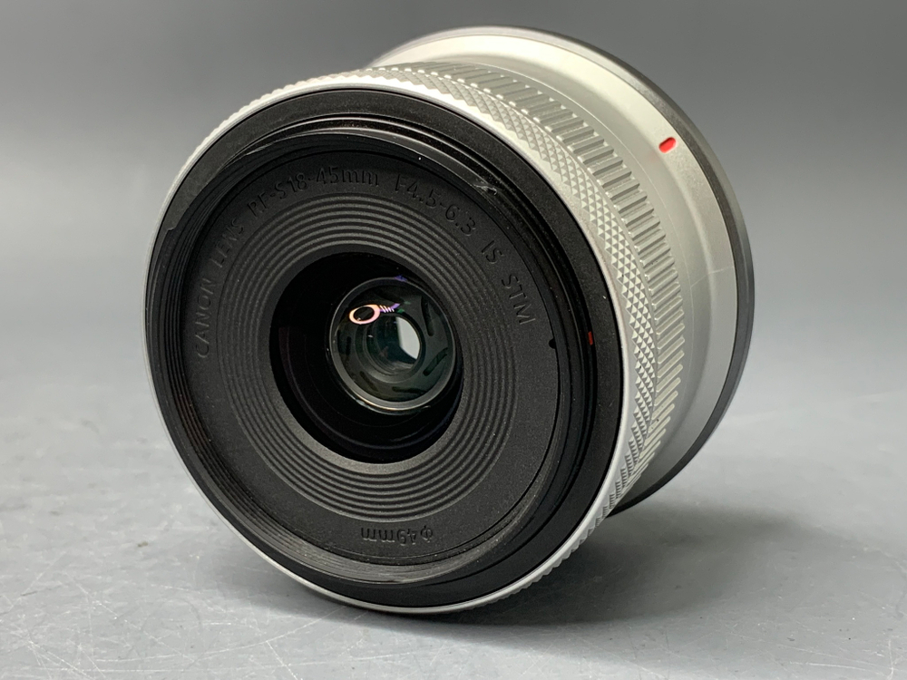 Canon EOS R50 Kit 18-45mm 7150 кадров пробега