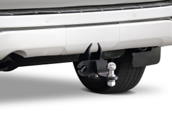 Фаркоп с элект. Smart, под квадрат для Toyota Land Cruiser 300 2021-н.в., шар E, 3500/120 кг, F.5716.001, Berg (паспорт, сертификат)