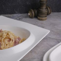 Салатник 550 мл 25*25 см h5 см с бортом Asymmetry белый фарфор NEW P.L. Proff Cuisine [3]