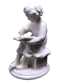 Фарфоровая статуэтка "Юный Ленин" (ЛФЗ), СССР, 1960-1970 гг