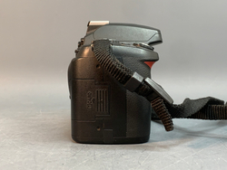 Nikon D40 kit 18-55mm 3.5-5.6G II ED 8.800 кадров