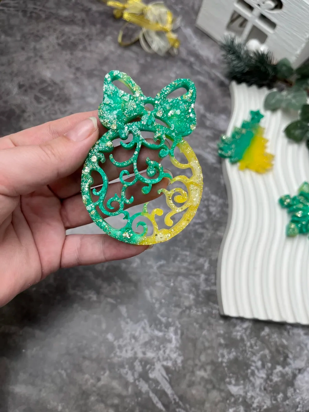 Набор новогодних елочных игрушек шар, елка, снежинка