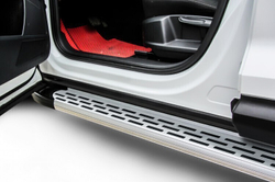 Пороги алюминиевые Nissan X-Trail (2013-2022) Premium серебристые