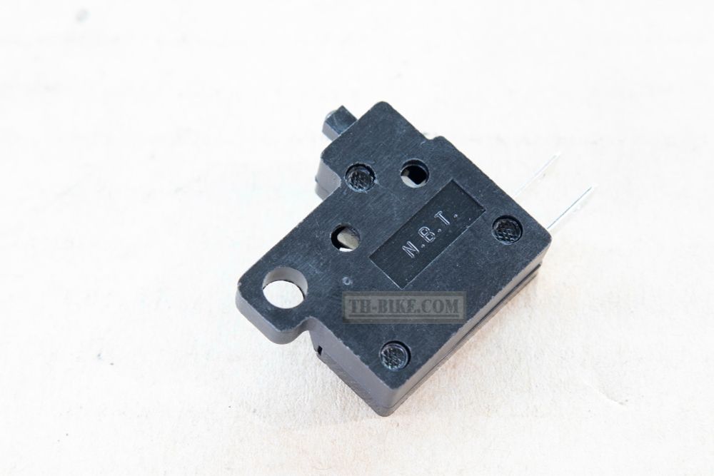 35340-KGH-901. SWITCH ASSY., FR. STOP
