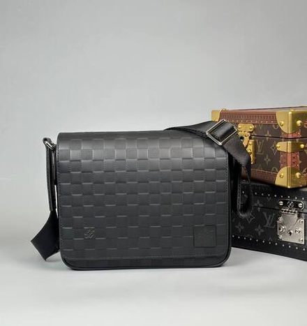 Сумка-мессенджер Louis Vuitton