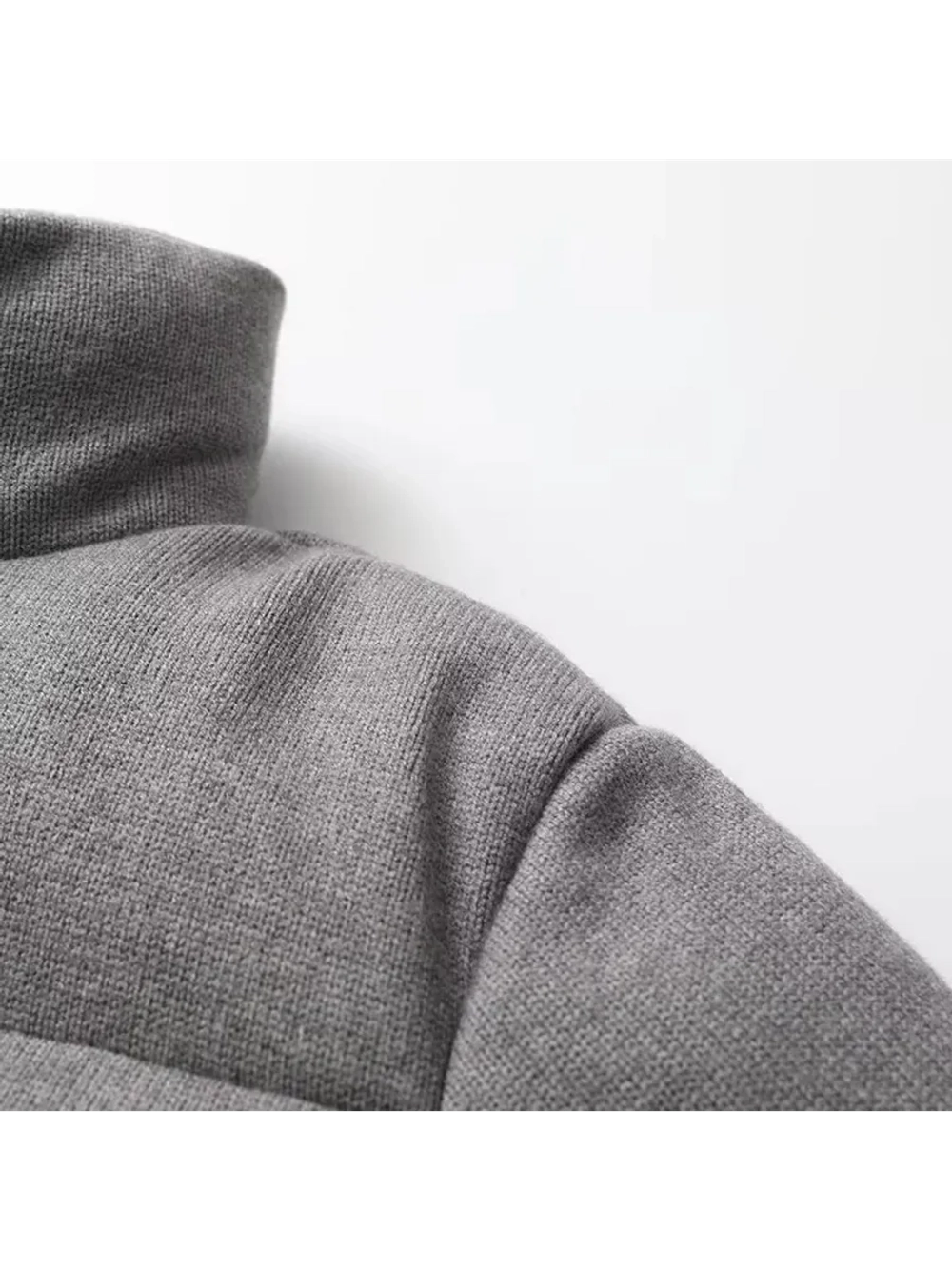 Куртка демисезонная вязаная