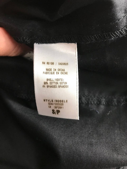 Платье Guess лаконичное, маркировка S, визуально на 44 размер, новое