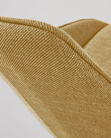 Крутящийся стул Haston горчичный | La Forma | Испания | Купить в Hallberg.ru