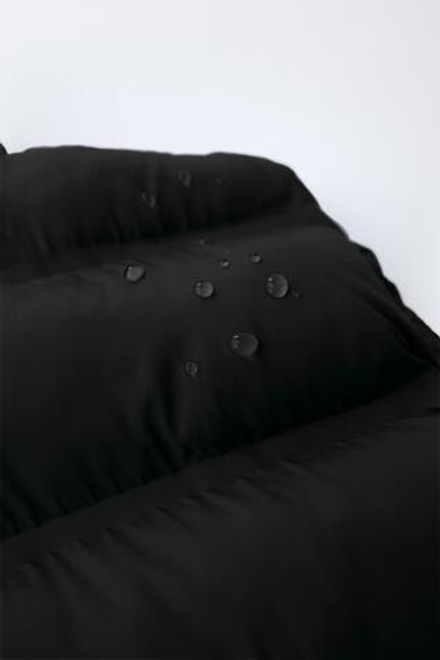 ZARA УЛЬТРАЛЕГКИЙ ВОДООТТАЛКИВАЮЩИЙ ЖИЛЕТ, ЧЕРНЫЙ