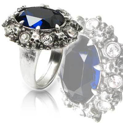 Кольцо A Dark Engagement Ring ( Темное Венчание )