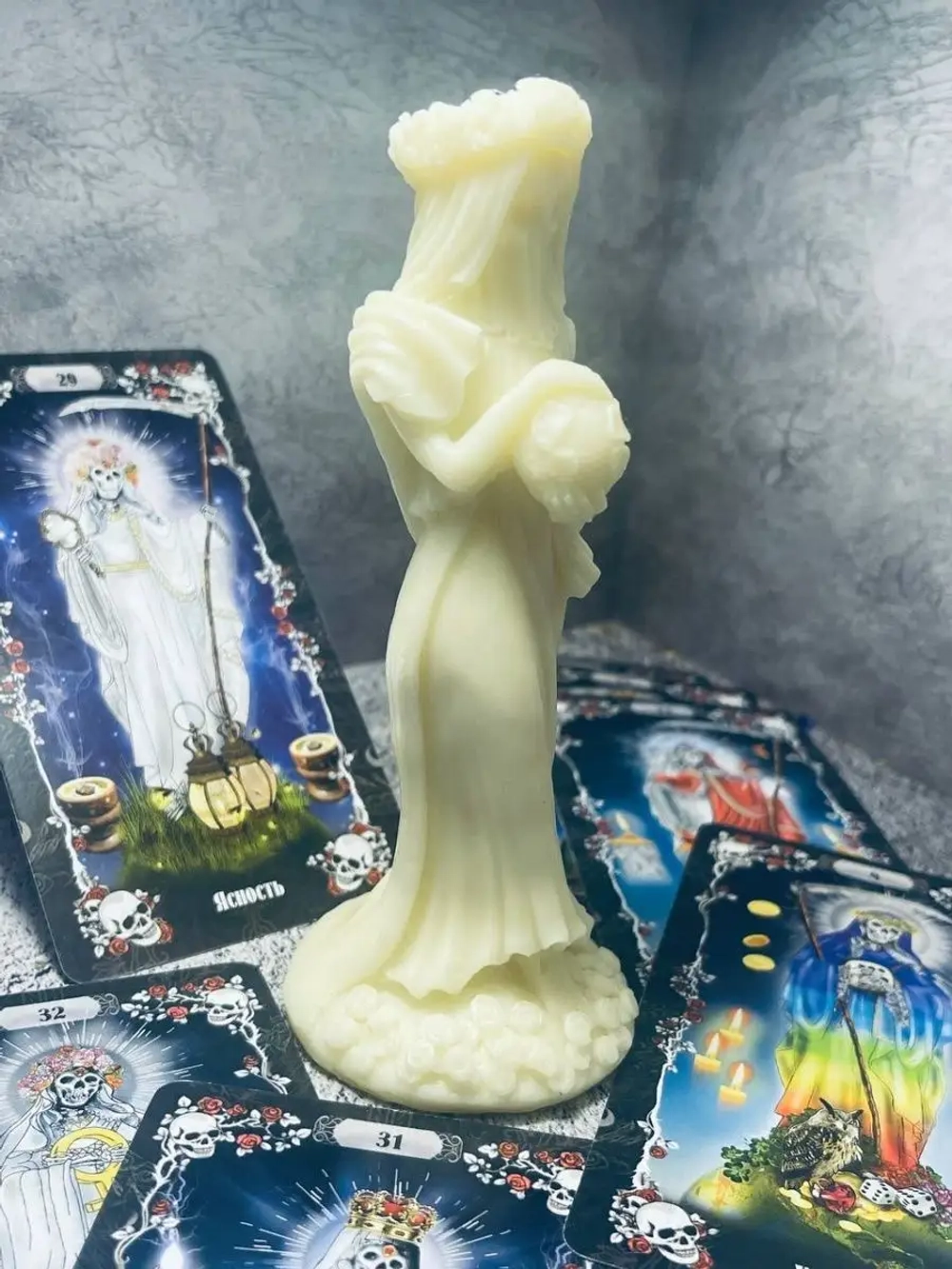 Свеча "Санта Муэрте в белом одеянии"