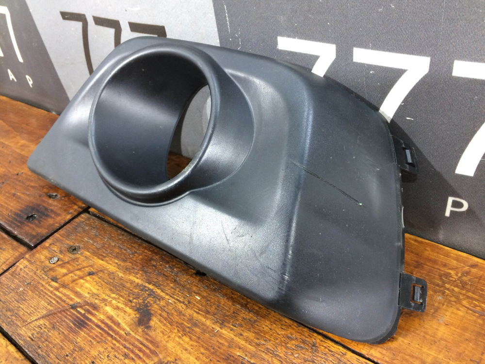 Накладка ПТФ правая Suzuki Grand Vitara 2 (JT) 12-15 Б/У Оригинал 7178177KB05PK