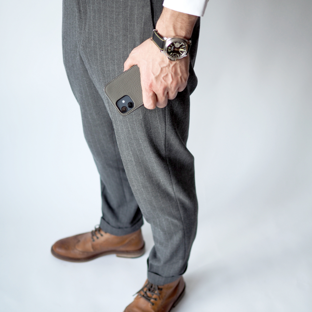 Чехол для iPhone 12/12Pro из кожи теленка, серого цвета