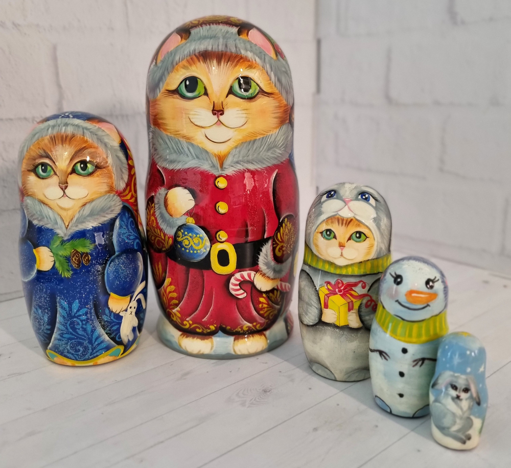 Матрешка Новогодняя кошечка 5 мест