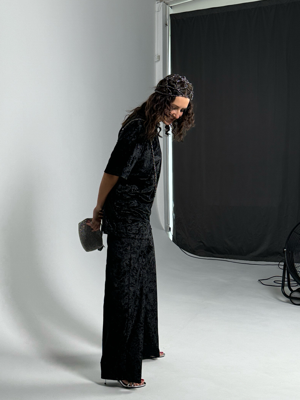 Бархатный костюм чёрный