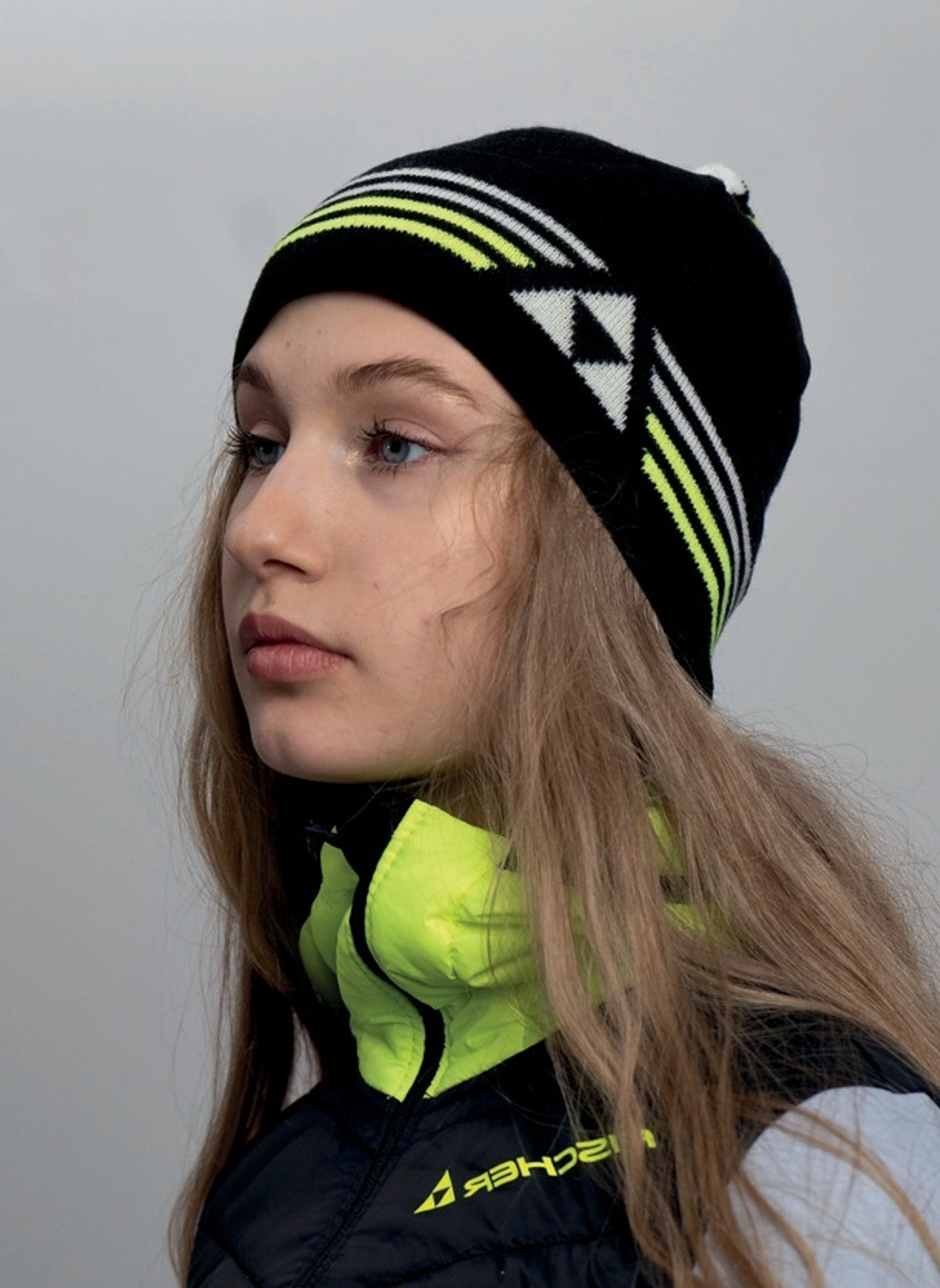 Шапка FISCHER pompon черная GR8250-100