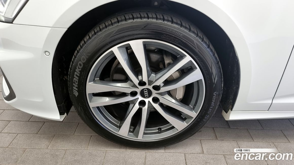 Audi A6 (C8) 45 TFSI Premium (08.2022)