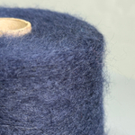 Пряжа Ilaria Aurora (67% кидмохер, 5% меринос, 28% па) 1000м/100гр, синий нави