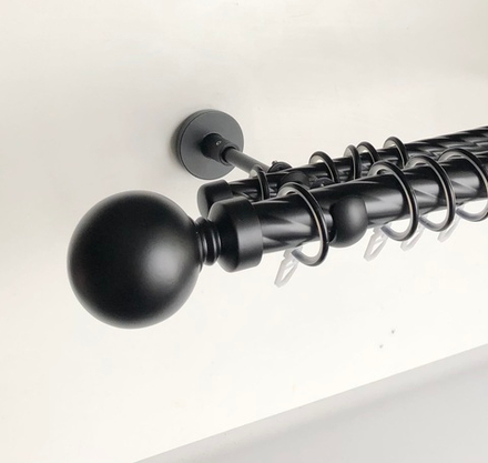 Карниз витой для штор "Шар" d 25/16 двухрядный, цвет черный матовый