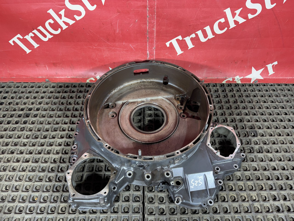 Крышка плиты двигателя