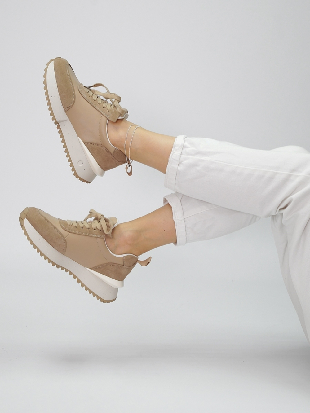 Кроссовки женские демисезонные