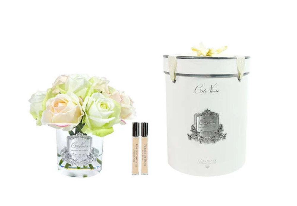 Ароматизированный букет роз и 2 спрея 10мл Cote Noire Rose Buds mixed green blush silver в прозрачной вазе