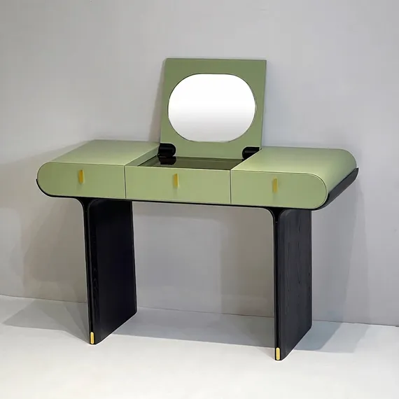 Туалетный столик с зеркалом и ящиками 4834